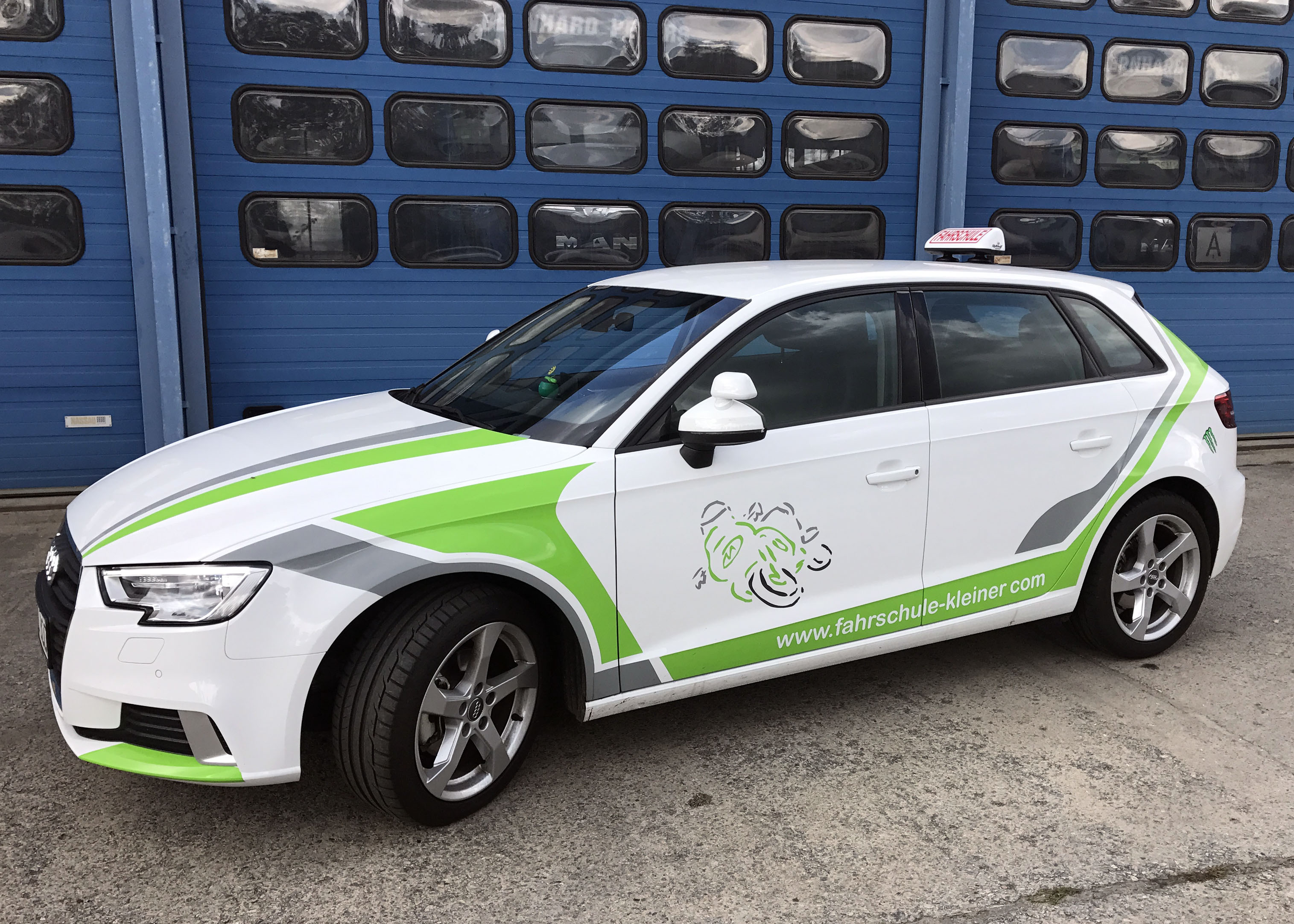 Audi A3 Sportback Ultra weiß