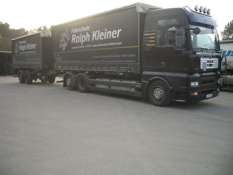MAN-Schwarz-12t