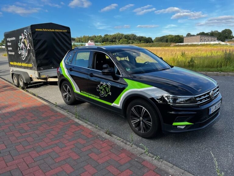 Tiguan und Anhänger-min